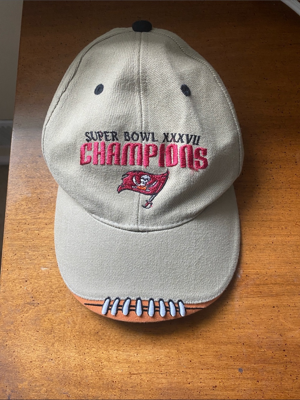 Tampa Bay Buccaneers Super Bowl XXXVII Champions Beige Baseball Cap